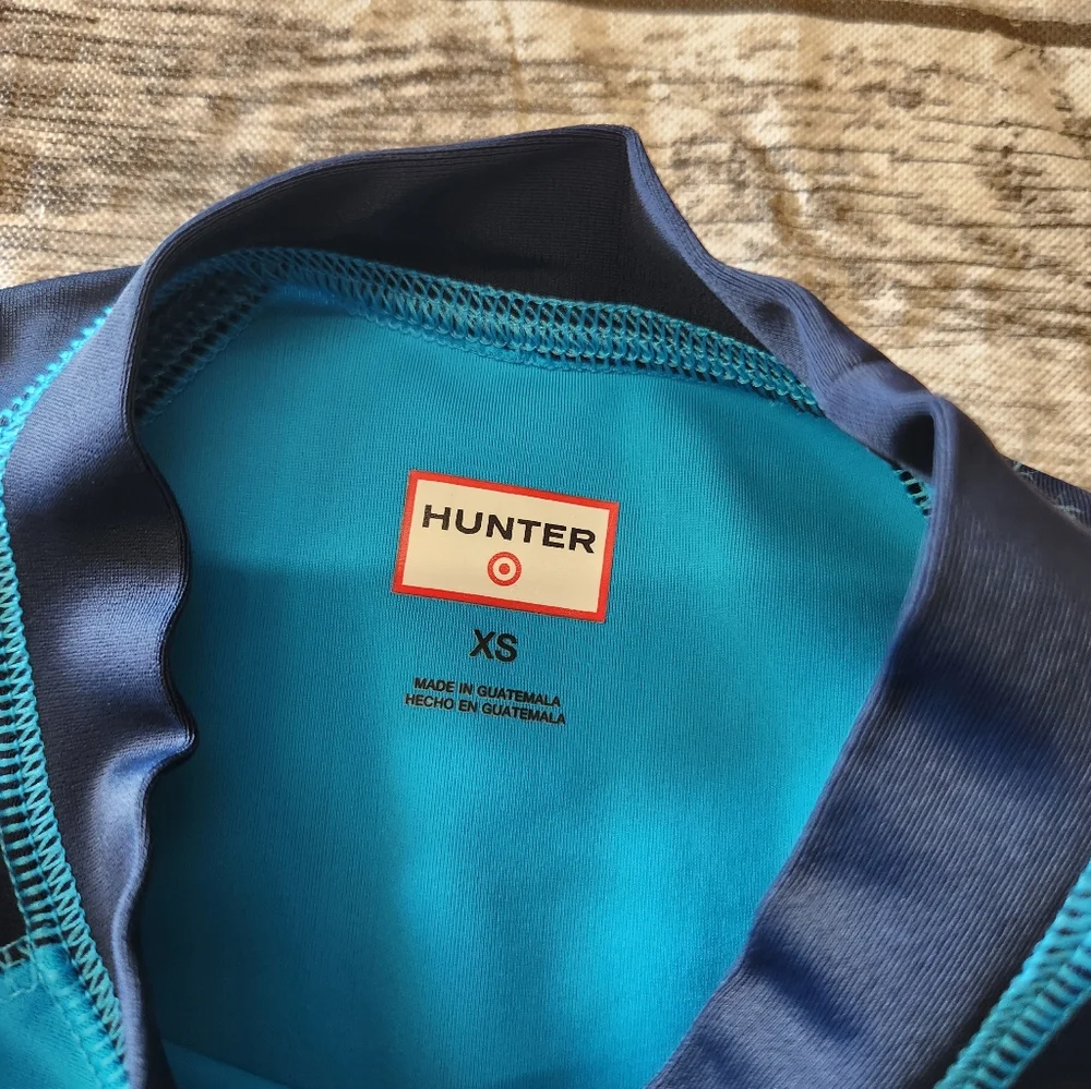 Hunter blue rash guard